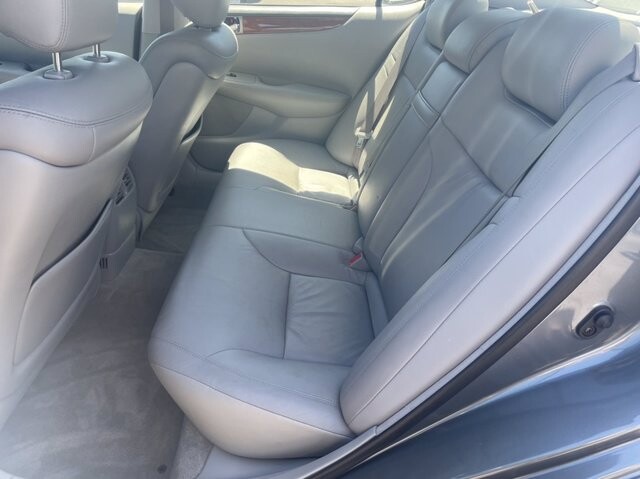 2005 Lexus ES 330 in Nashville, TN 37211-5205 - 1847681 13