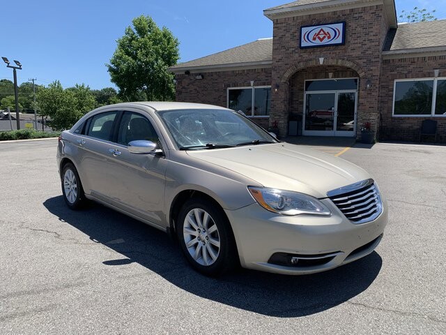 2013 Chrysler 200 in Nashville, TN 37211-5205 - 1853416