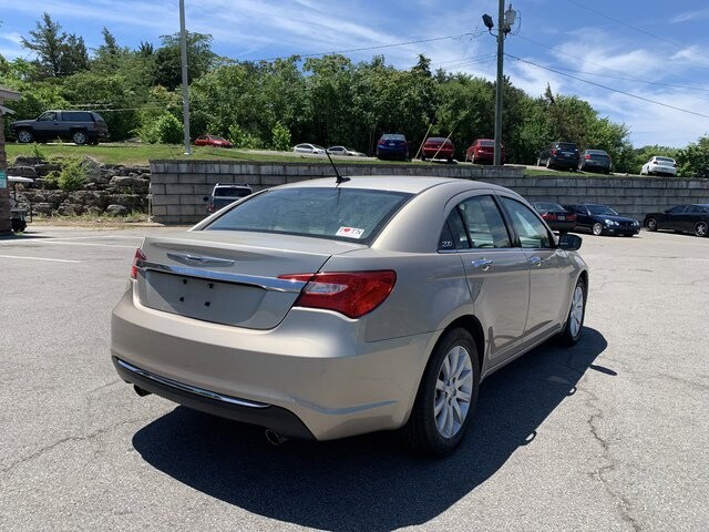 2013 Chrysler 200 in Nashville, TN 37211-5205 - 1853416 3