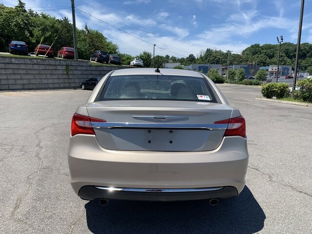 2013 Chrysler 200 in Nashville, TN 37211-5205 - 1853416 4