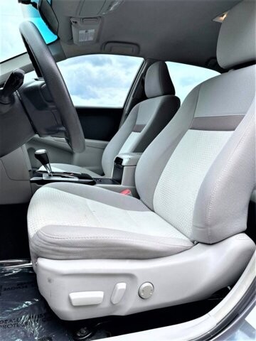 2014 Toyota Camry in Commerce, GA 30529 - 1857487 42