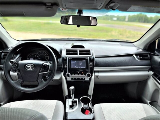 2014 Toyota Camry in Commerce, GA 30529 - 1857487 55