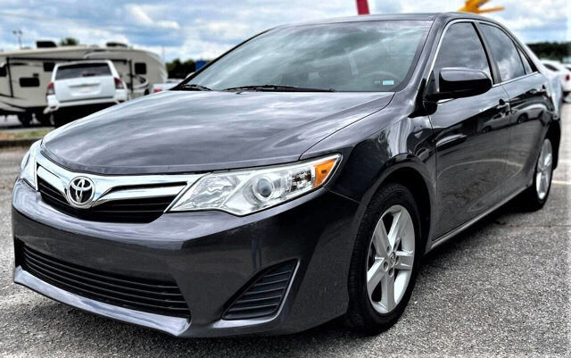 2014 Toyota Camry in Commerce, GA 30529 - 1857487 2