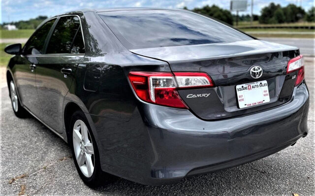 2014 Toyota Camry in Commerce, GA 30529 - 1857487 16