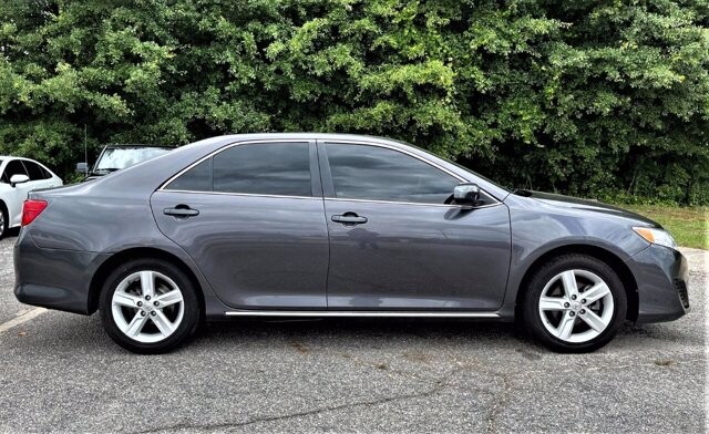 2014 Toyota Camry in Commerce, GA 30529 - 1857487 46