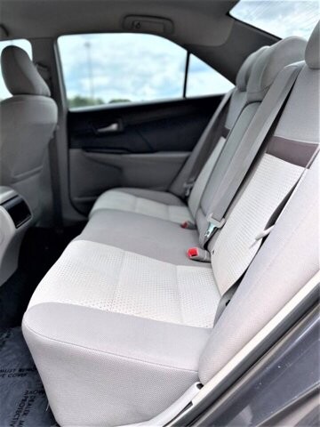 2014 Toyota Camry in Commerce, GA 30529 - 1857487 32