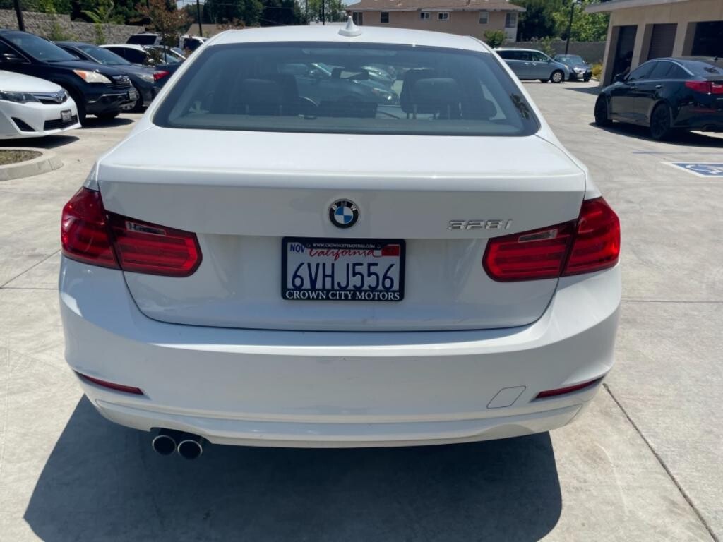 2013 BMW 328i in Pasadena, CA 91107 - 1863634 4