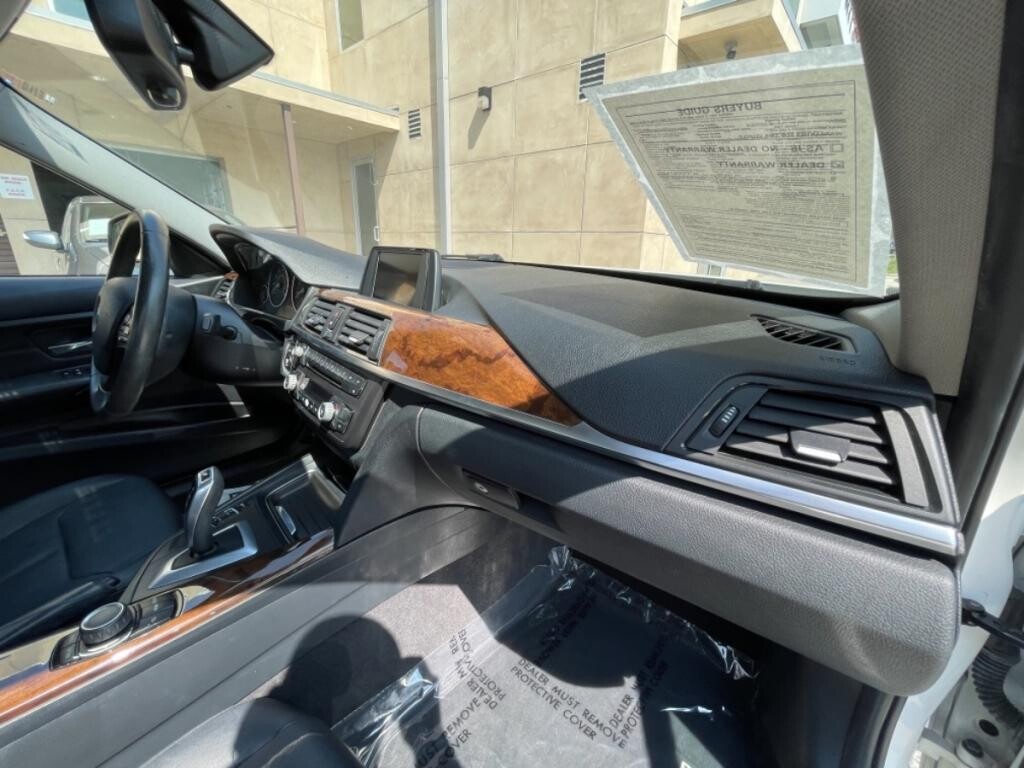 2013 BMW 328i in Pasadena, CA 91107 - 1863634 19