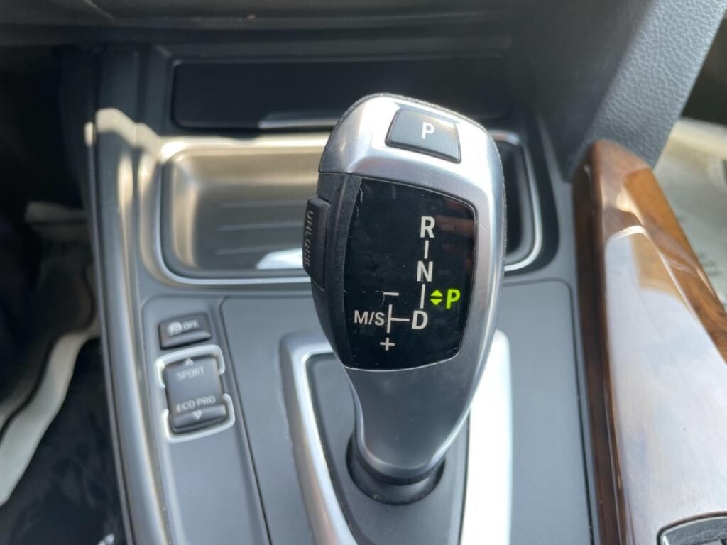 2013 BMW 328i in Pasadena, CA 91107 - 1863634 25