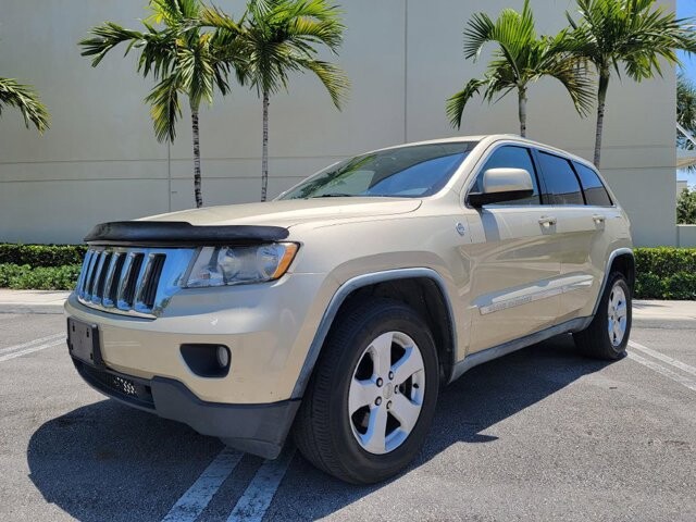 2011 Jeep Grand Cherokee in Pompano Beach, FL 33064 - 1864837