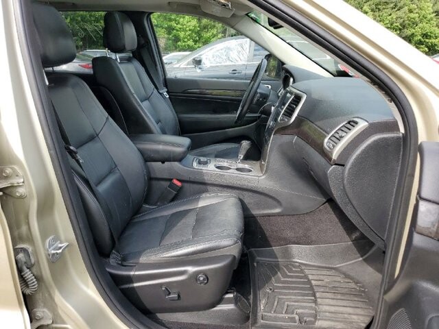 2011 Jeep Grand Cherokee in Pompano Beach, FL 33064 - 1864837 28
