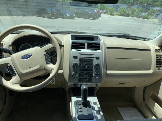 2011 Ford Escape in Nashville, TN 37211-5205 - 1868527 12