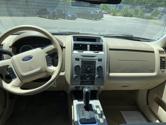 2011 Ford Escape in Nashville, TN 37211-5205 - 1868527 28