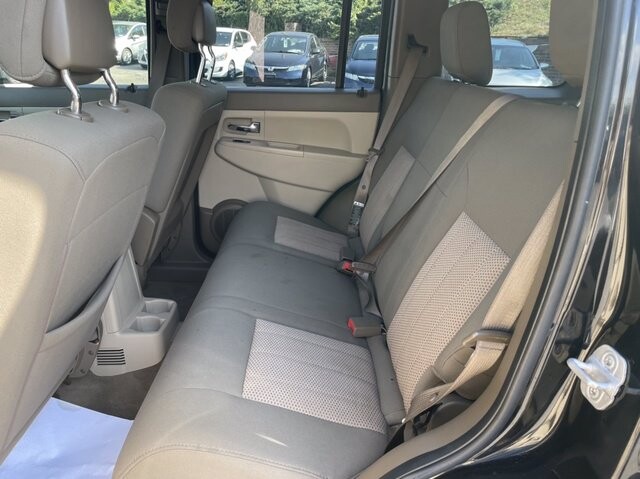 2010 Jeep Liberty in Nashville, TN 37211-5205 - 1872619 11