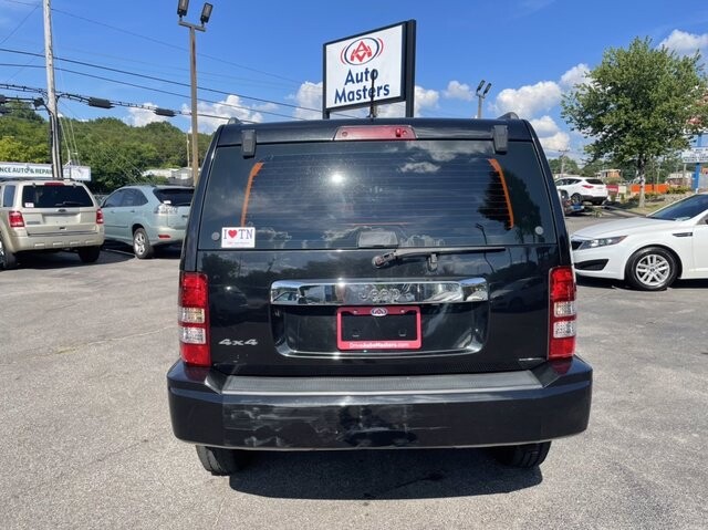 2010 Jeep Liberty in Nashville, TN 37211-5205 - 1872619 4
