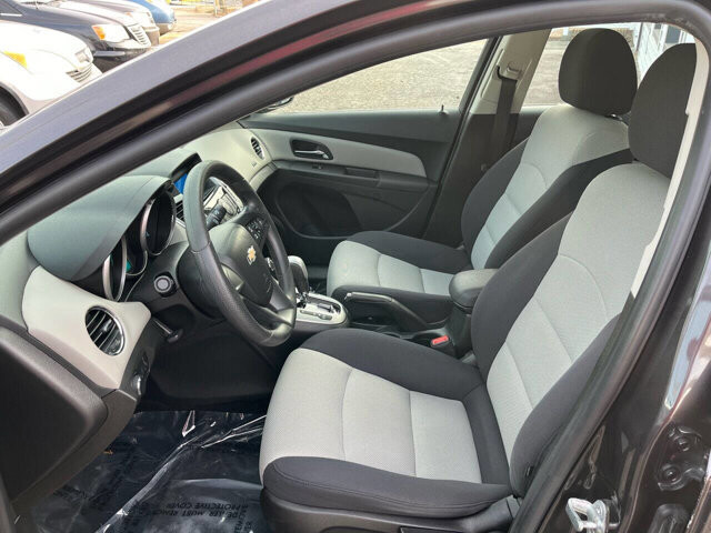 2014 Chevrolet Cruze in Commerce, GA 30529 - 1873680 9