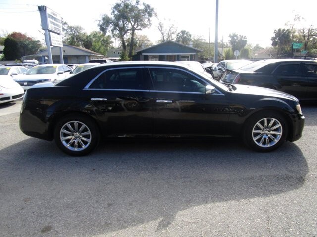 2013 Chrysler 300 in Tampa, FL 33604-6914 - 1875731 28