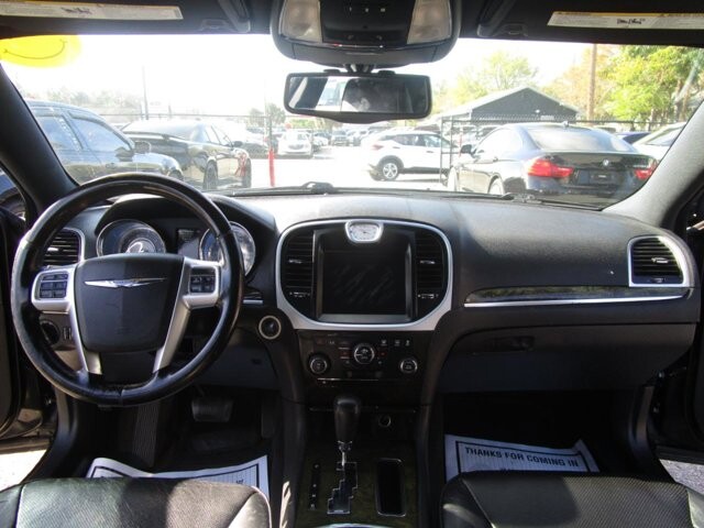 2013 Chrysler 300 in Tampa, FL 33604-6914 - 1875731 3