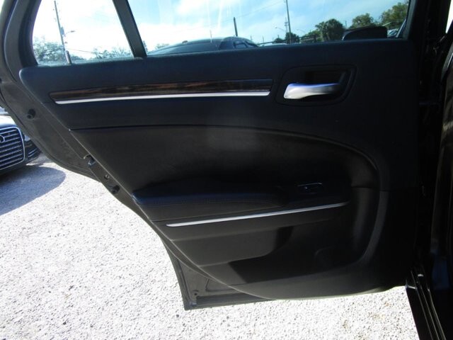2013 Chrysler 300 in Tampa, FL 33604-6914 - 1875731 16
