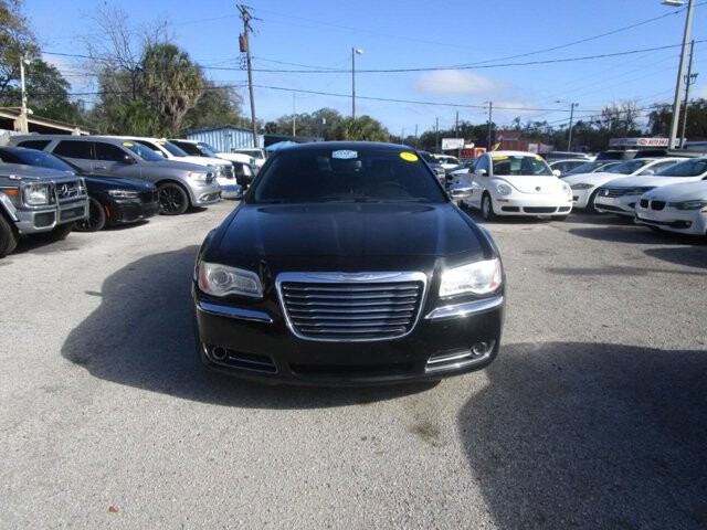 2013 Chrysler 300 in Tampa, FL 33604-6914 - 1875731 23