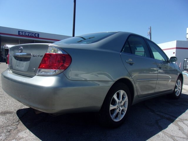 2010 Honda Odyssey in Tucson, AZ 85712-4825 - 1876860 5