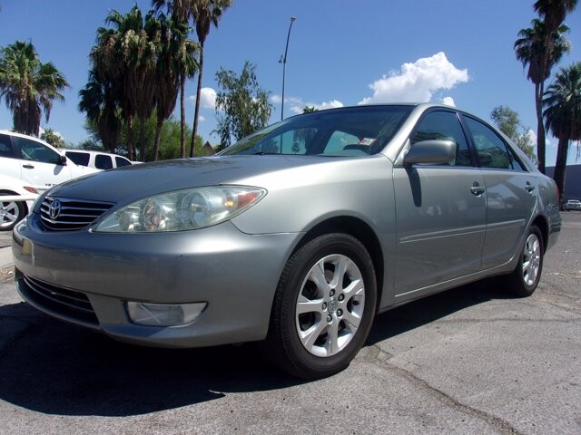 2010 Honda Odyssey in Tucson, AZ 85712-4825 - 1876860 3