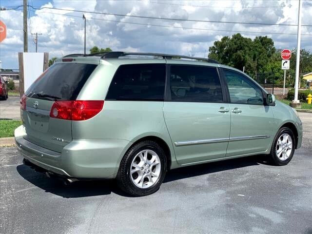 2006 Toyota Sienna in Maitland, FL 32751 - 1882630 33