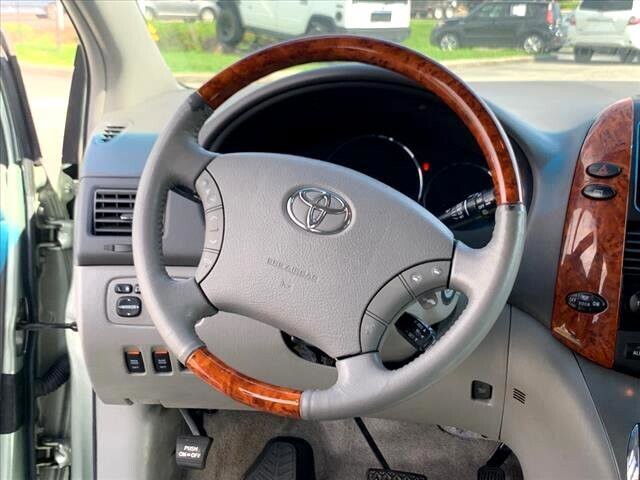 2006 Toyota Sienna in Maitland, FL 32751 - 1882630 40