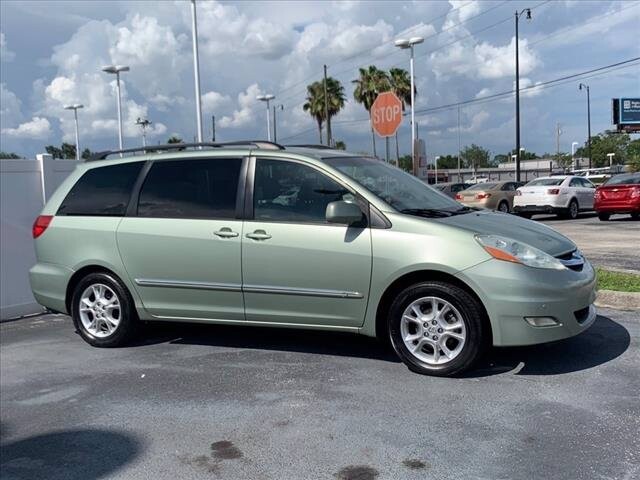2006 Toyota Sienna in Maitland, FL 32751 - 1882630 59
