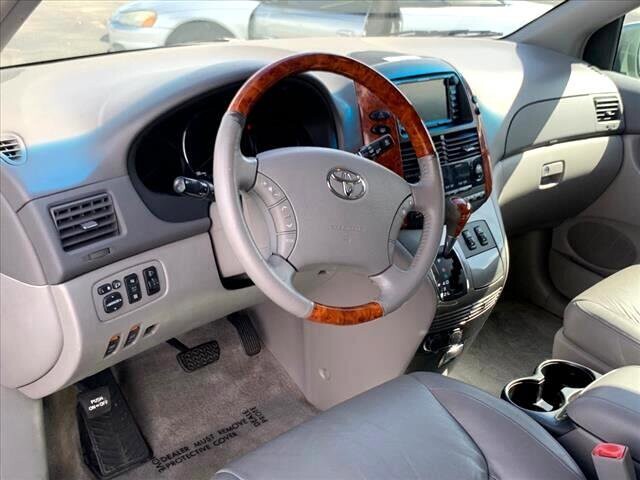 2006 Toyota Sienna in Maitland, FL 32751 - 1882630 34