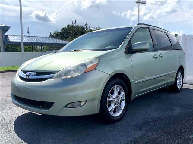 2006 Toyota Sienna in Maitland, FL 32751 - 1882630 25