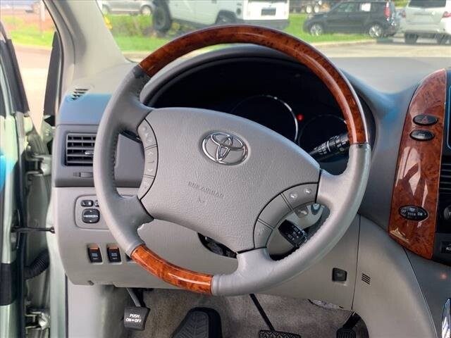 2006 Toyota Sienna in Maitland, FL 32751 - 1882630 68