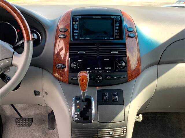 2006 Toyota Sienna in Maitland, FL 32751 - 1882630 14