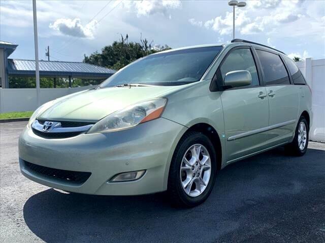 2006 Toyota Sienna in Maitland, FL 32751 - 1882630 52