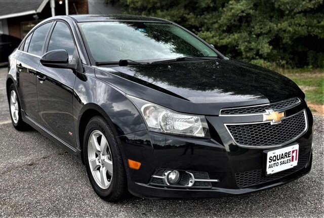2013 Chevrolet Cruze in Commerce, GA 30529 - 1884564 24