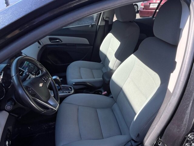 2013 Chevrolet Cruze in Commerce, GA 30529 - 1884564 21