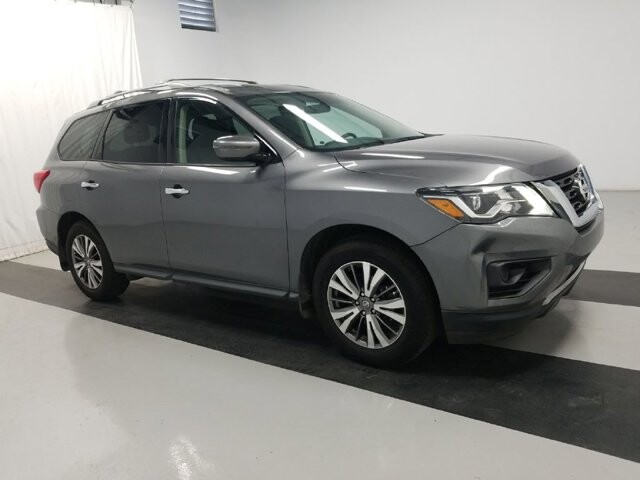 2018 Nissan Pathfinder in Pompano Beach, FL 33064 - 1887425 3
