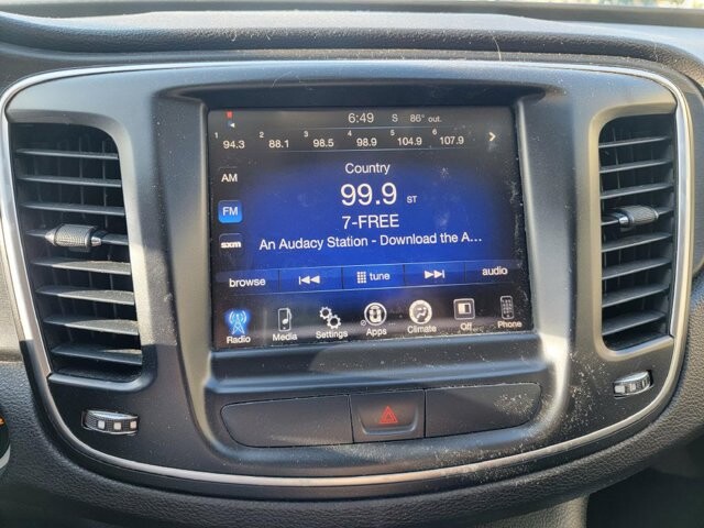 2015 Chrysler 200 in Pompano Beach, FL 33064 - 1897242 11