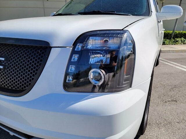 2011 GMC Yukon in Pompano Beach, FL 33064 - 1897251 43