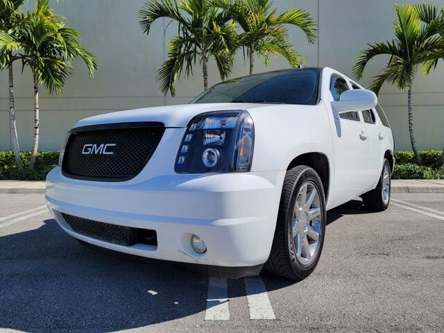 2011 GMC Yukon in Pompano Beach, FL 33064 - 1897251 19