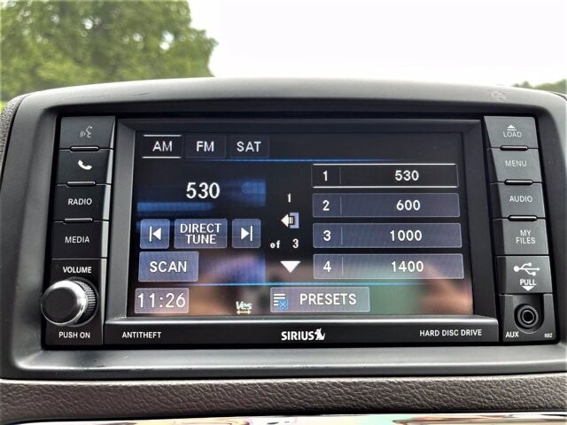 2015 Chrysler Town & Country in Commerce, GA 30529 - 1907796 111