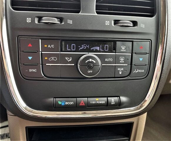 2015 Chrysler Town & Country in Commerce, GA 30529 - 1907796 64