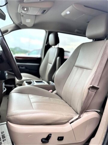 2015 Chrysler Town & Country in Commerce, GA 30529 - 1907796 82