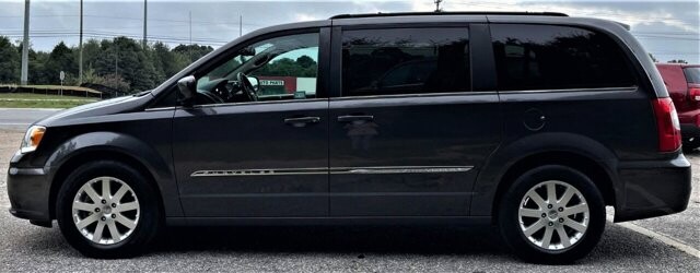2015 Chrysler Town & Country in Commerce, GA 30529 - 1907796 78