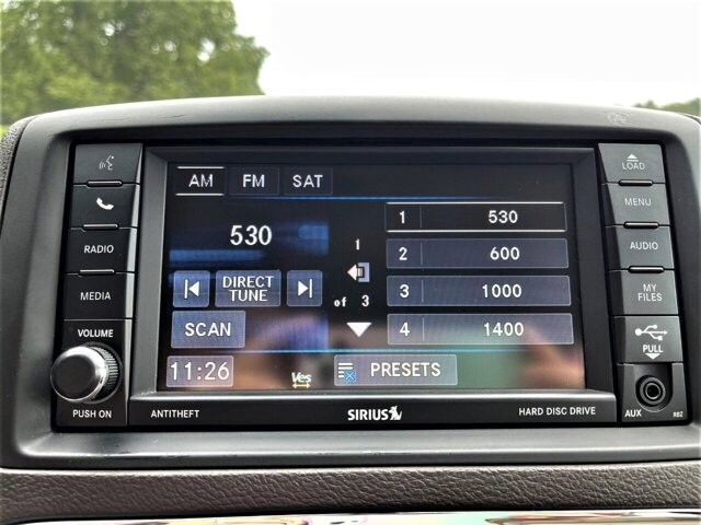 2015 Chrysler Town & Country in Commerce, GA 30529 - 1907796 62