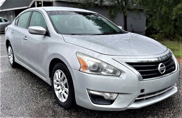 2014 Nissan Altima in Commerce, GA 30529 - 1921892 25