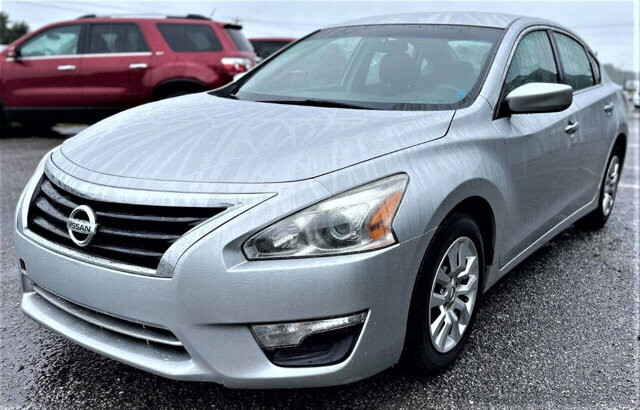 2014 Nissan Altima in Commerce, GA 30529 - 1921892 2