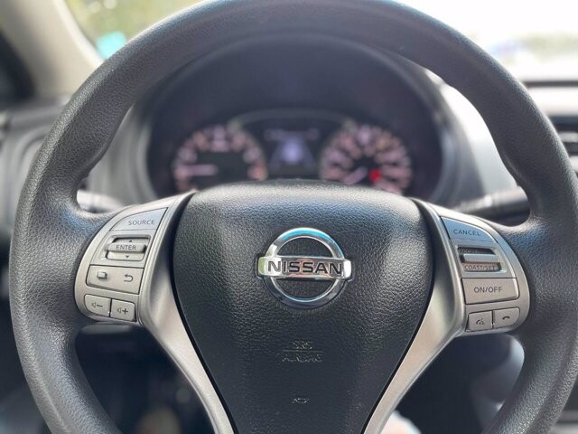 2014 Nissan Altima in Commerce, GA 30529 - 1921892 49