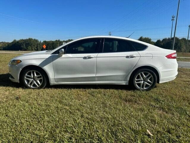 2015 Ford Fusion in Commerce, GA 30529 - 1929872 4