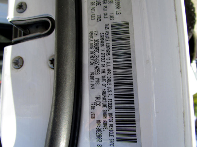 2017 RAM 2500 in Tampa, FL 33604-6914 - 1932740 30